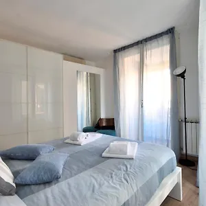 Appartement La Casa Di Carta In Piazza Stesicoro, Catane